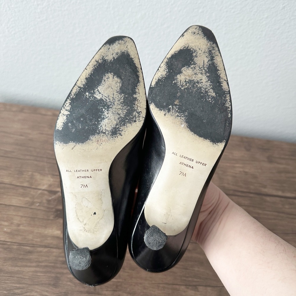 Etienne Aigner Retro Leather Black T-Strap Athena Heels Women's Size 7M - Picture 7 of 10